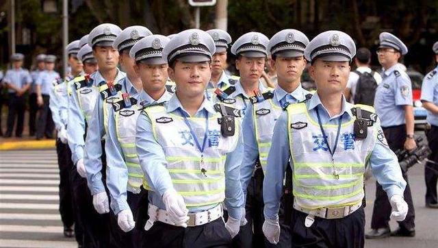 辅警科技革新，智能护航新时代的来临