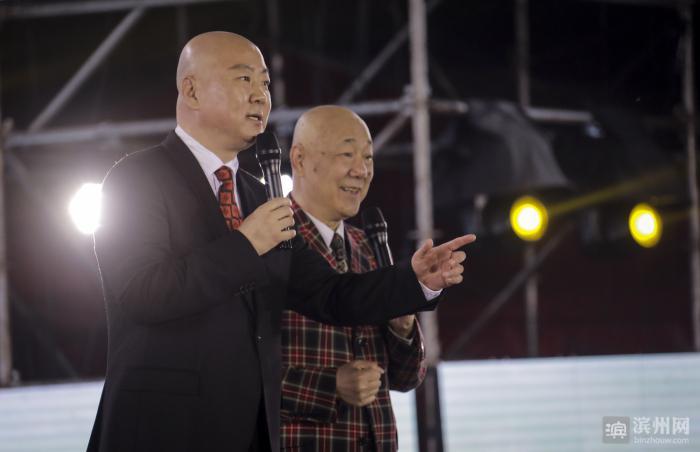 郭德纲相声，传统与现代的交融艺术魅力展现