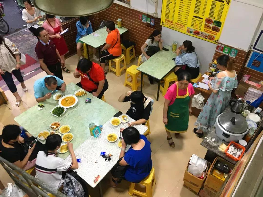 最新买房政策下的惊喜发现，小巷特色小店成购房新宠